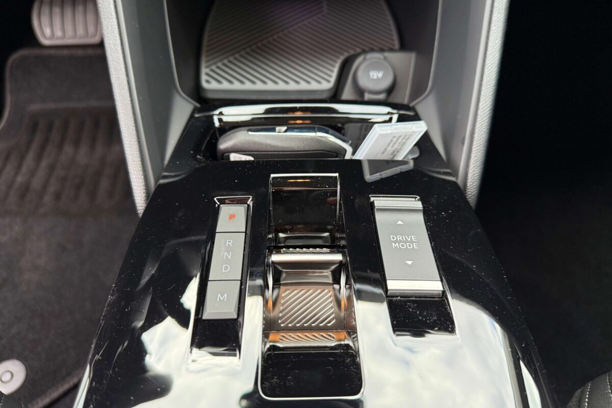 08_Citroen_C4_innen_Konsole