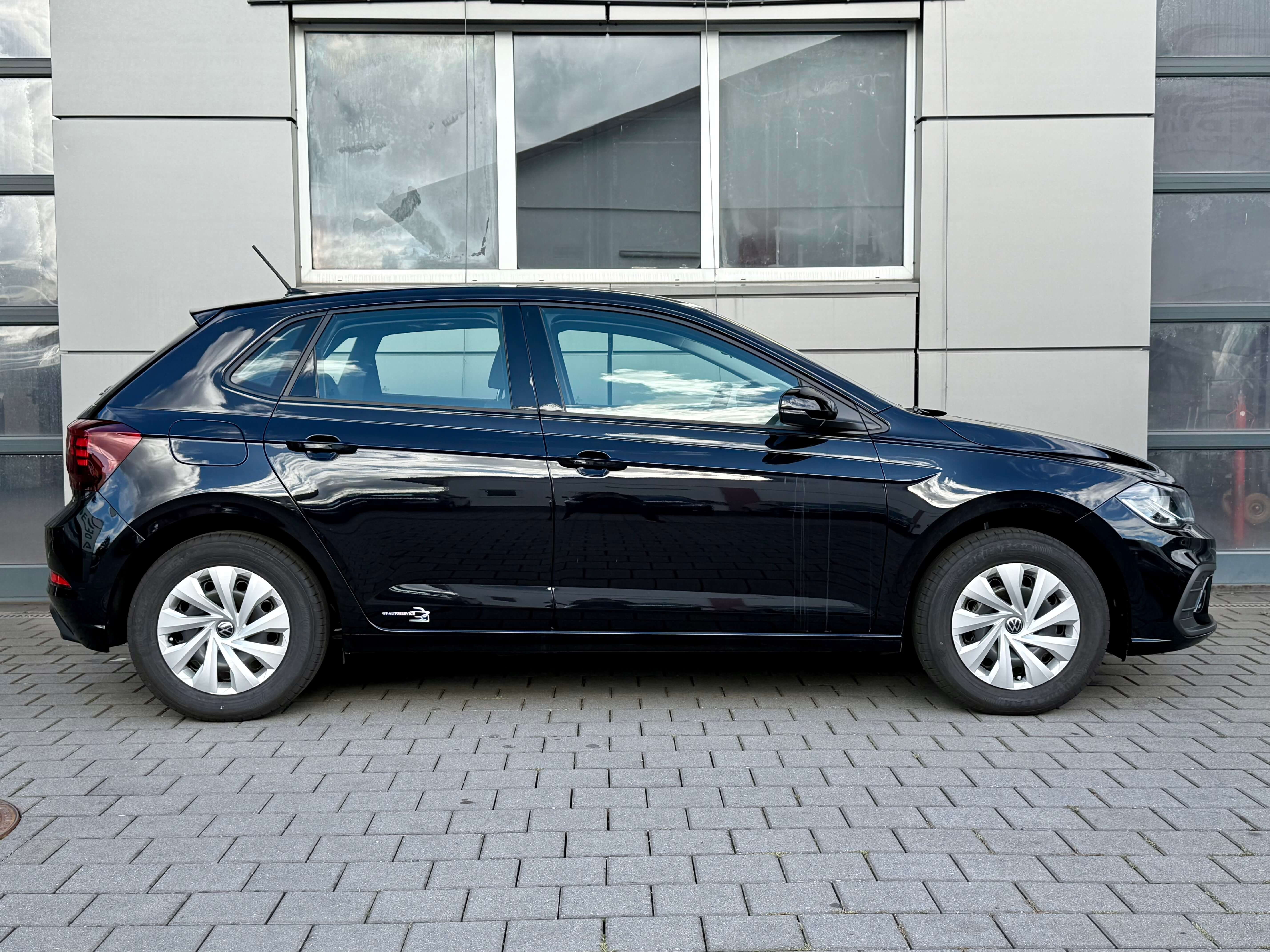 03_Polo_Seite_rechts